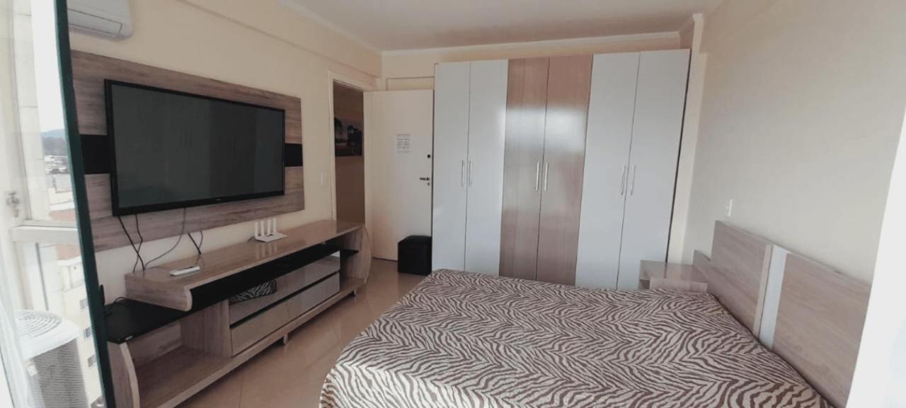 Lindo Apartamento No Coracao Da Cidade - Apartamento Inteiro Ou Seja Nao E Compartilhado Com Outras Pessoas - Perto De Tudo - 2 Quartos - Ar Condicionado - Churrasqueira - Cozinha Completa - 120 Metros Quadrados Ao Todo - Quartos Com 12 Metros Quadra Uniao Da Vitoria Exterior foto